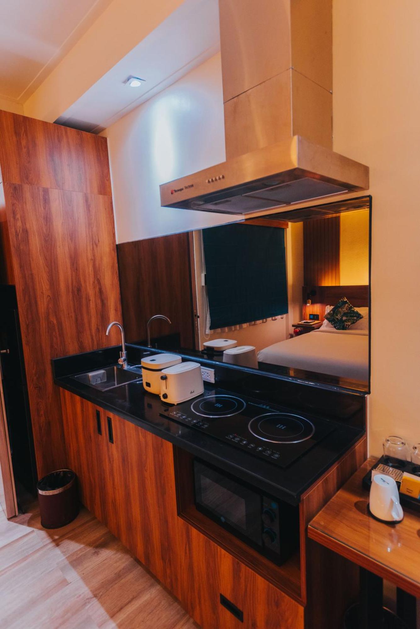 Surestay Studio By Best Western Clarkview Angeles City ภายนอก รูปภาพ