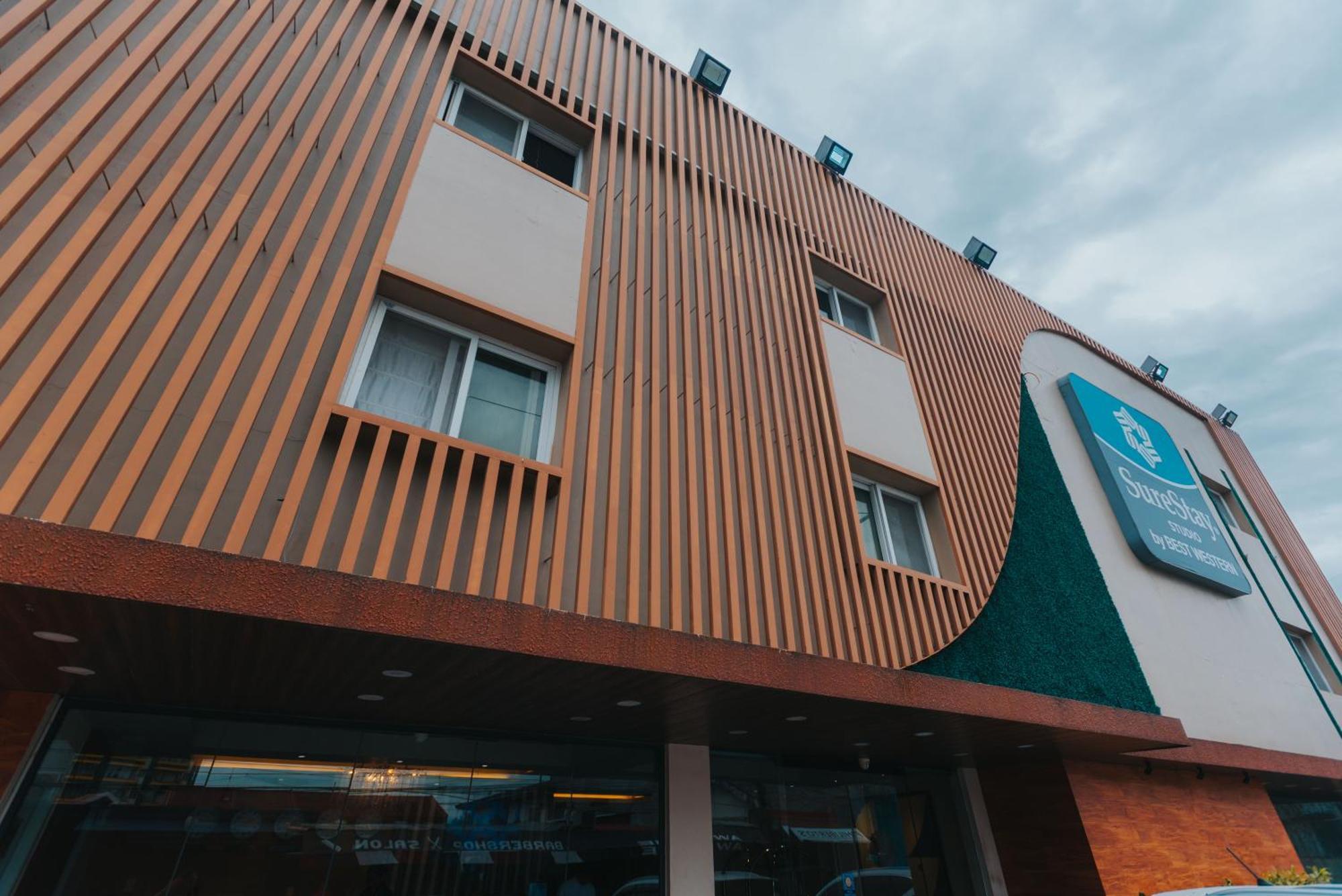 Surestay Studio By Best Western Clarkview Angeles City ภายนอก รูปภาพ