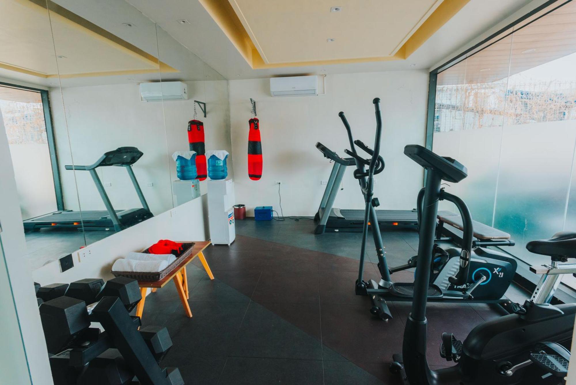 Surestay Studio By Best Western Clarkview Angeles City ภายนอก รูปภาพ