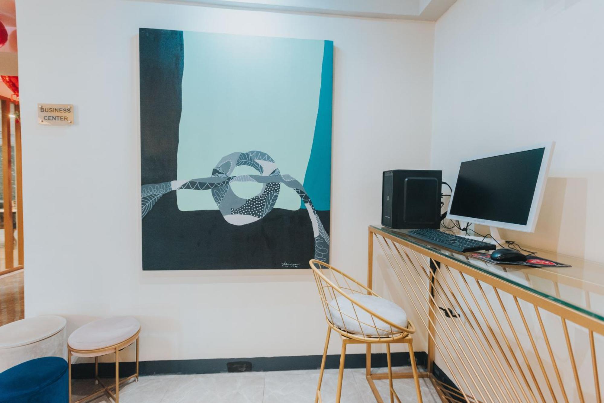 Surestay Studio By Best Western Clarkview Angeles City ภายนอก รูปภาพ